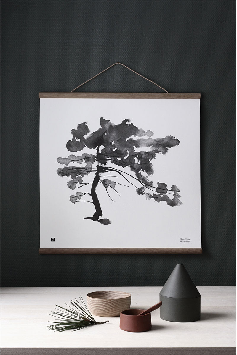 Poster, Pine Tree - Poster - Teemu Järvi Illustrations - 65° NORD - 65 Grad Nord - Scandinavian Concept Store - Skandinavisch wohnen - Skandistil - Skandinavien - Skandinavisch - Einrichtungsstil - Geschmack