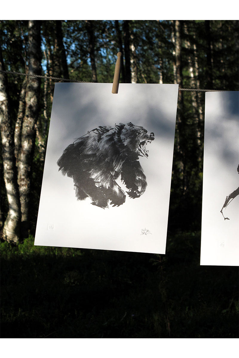 Poster, Brown Bear, 50cm x 70cm - Poster - Teemu Järvi Illustrations - 65° NORD - 65 Grad Nord - Scandinavian Concept Store - Skandinavisch wohnen - Skandistil - Skandinavien - Skandinavisch - Einrichtungsstil - Geschmack